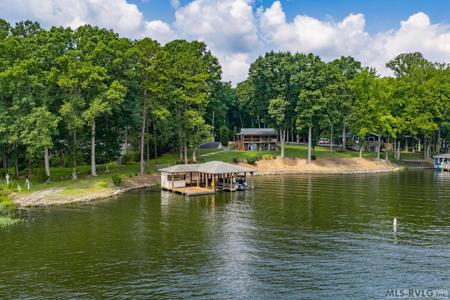 118 Paradise Pt
