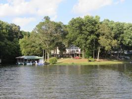433 Winding Way