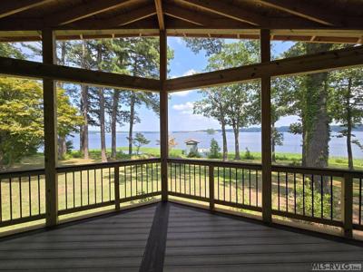 1802 Golf Course Road