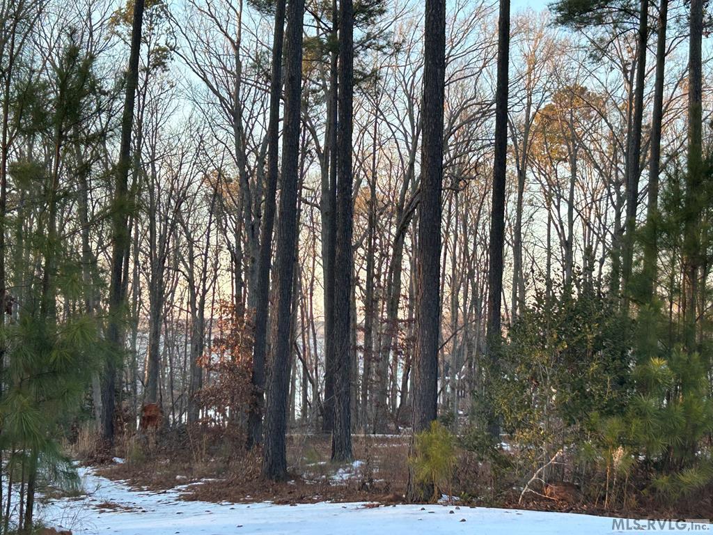Image 4: View from Sail View Ln