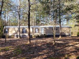 40 Locust Dr