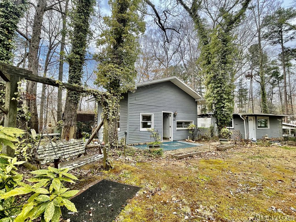 242 Fox Dr, Bracey, VA lhrmls02085166