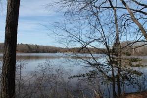 8 Waters Edge Drive
