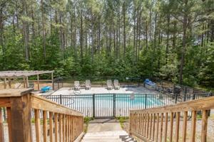 559 Colonial Drive