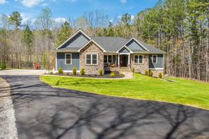 390 OLD BLACKSMITH RD