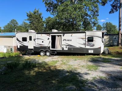 86 Iroquios Trail