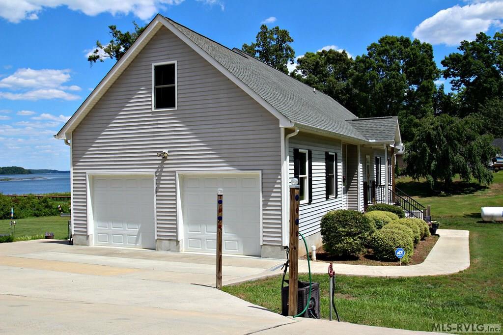 Image 4: Double car Attached Garage