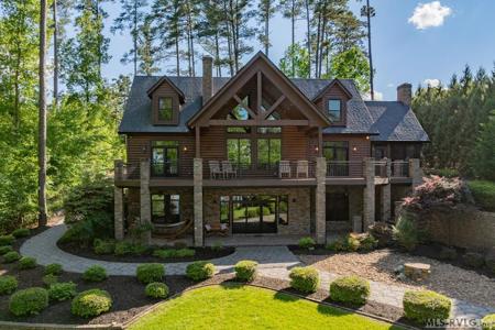 132 Pine Ridge Dr