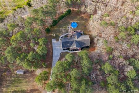 691 Hawks Nest Dr