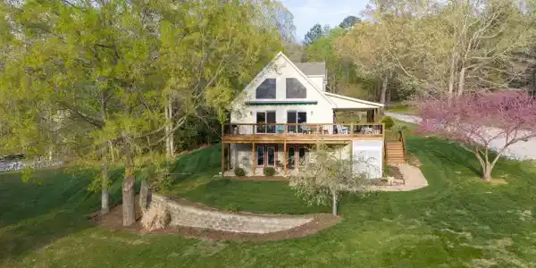 272 Brandon Ct.