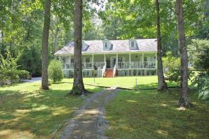 336 Bradley Point Dr
