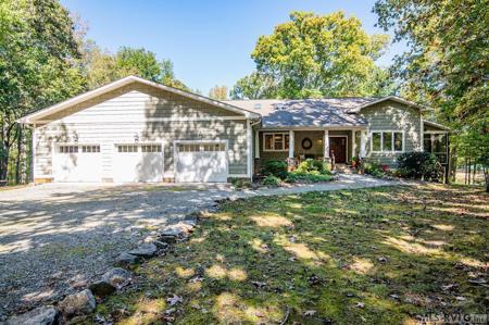 796 Tanglewood Drive