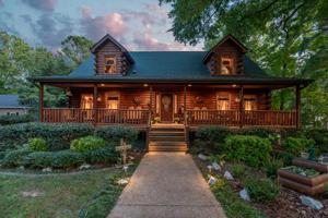 90 Cove Lane