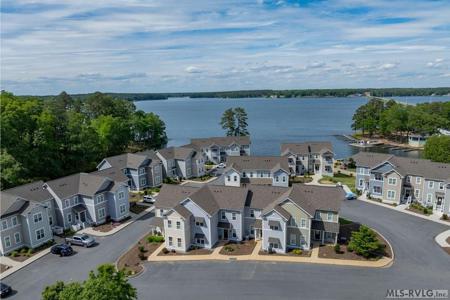 103 Transom Court