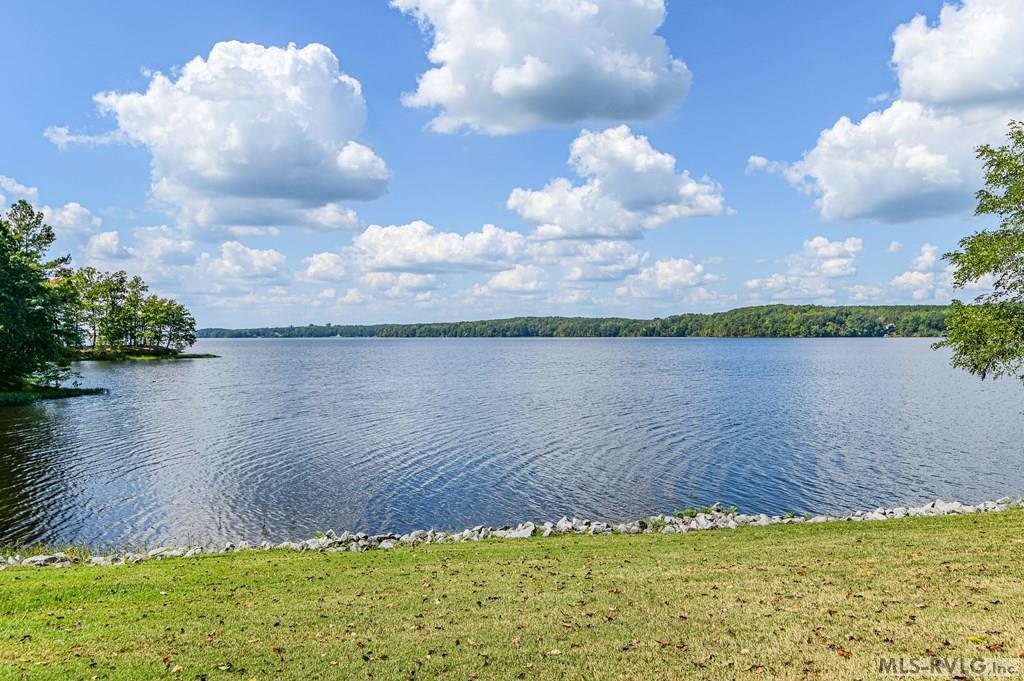 Image 3: Roanoke Rapids Lake and Fishing
