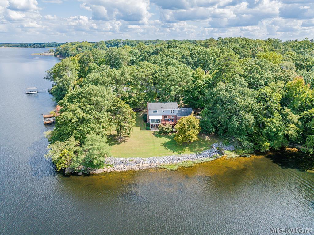 Image 4: Roanoke Rapids Lake