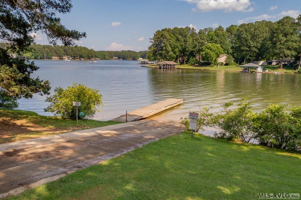 Image 2: Oak St Boat Ramp
