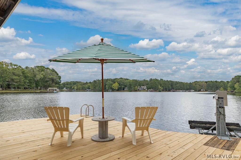 Image 2: Pea Hill Creek Waterfront
