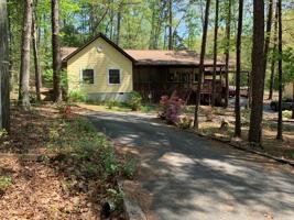 106 Chestnut Dr