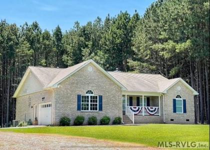 182 Shore Dr