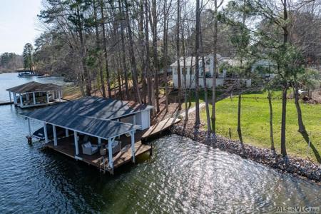 190 Longview Dr