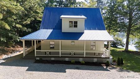 116 Deerwood Court