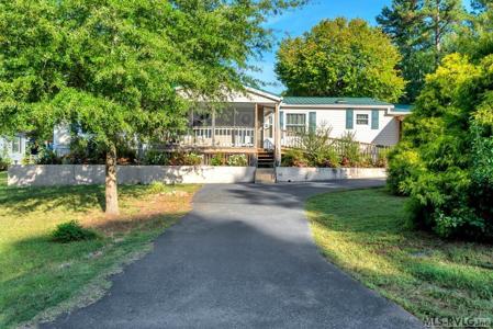 26 Flint Trail