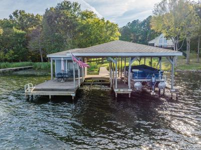 328 White Oak Court