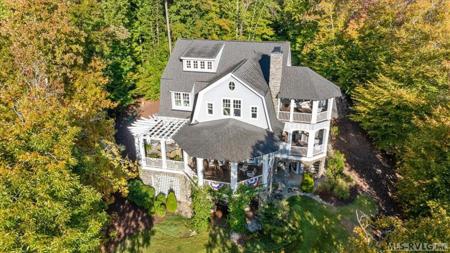 101 Hartley Ct