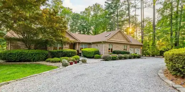 88 Stonecrop Circle