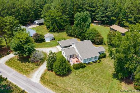 34 Poplar Dr
