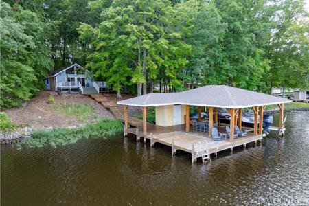 186 Songbird Creek Rd.