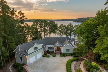 283 Lakewoods Drive