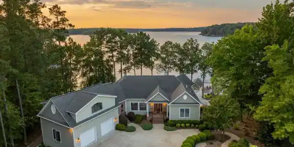 283 Lakewoods Drive