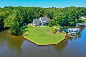85 Spruce Court