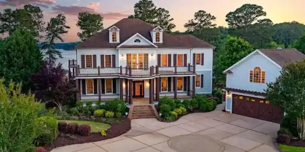 381 West Bend Dr.