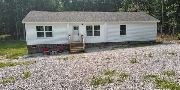 137 Roanoke Trail