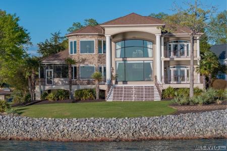 250 Riverside Drive
