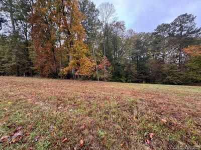 325 Golf Course Rd