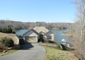 347 Housman Farm LN