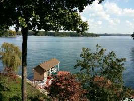 44 LOOKOUT POINTE DR
