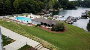1089 Bluewater DR