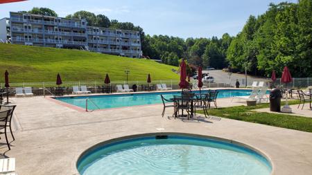1089 Bluewater DR