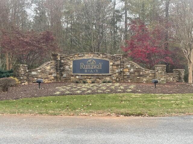 Image 3: Subdivision Entrance