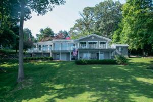645 Lakestone RD