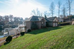 370 Woodbrook RD
