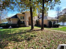 986 Three Quarter Point RD