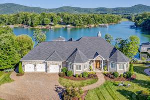 136 East View CIR