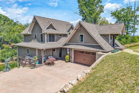 95 Watersong CIR