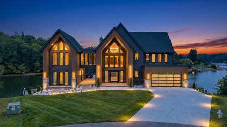 64 Grande Lake CIR